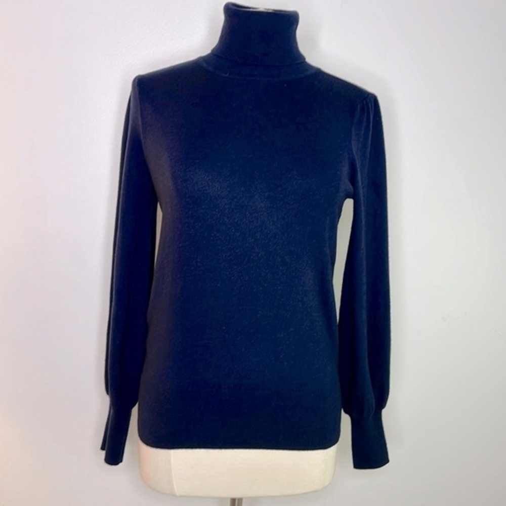 Crown & Ivy navy blue turtleneck sweater size Medium